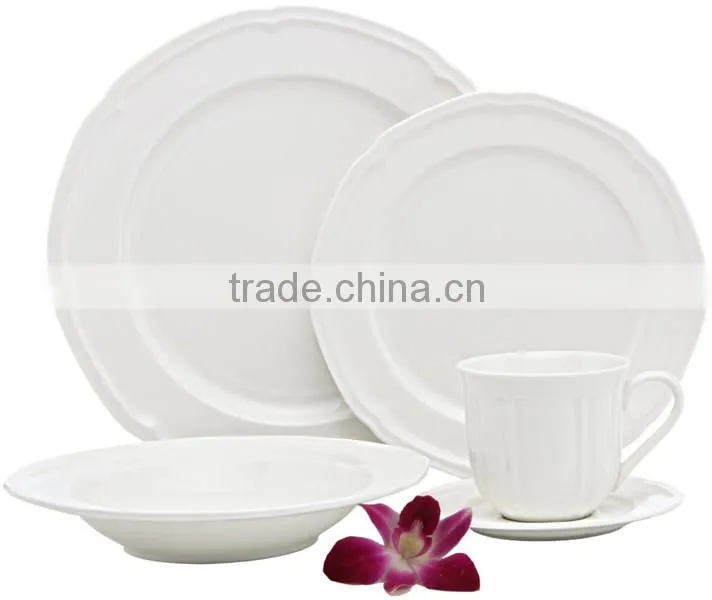 Beautiful embossed design dinner set White porcelain dinnerware