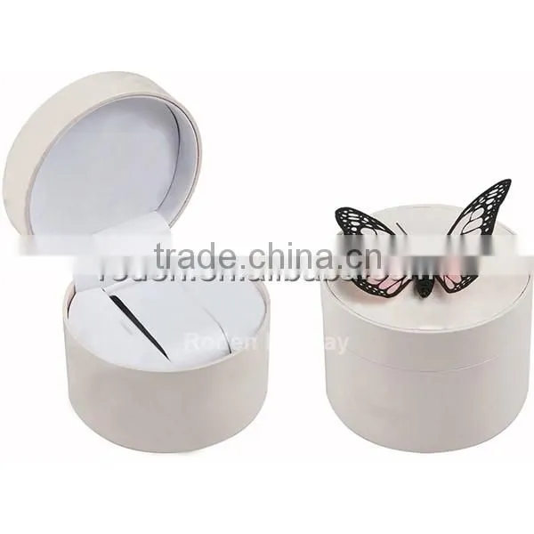 Wholesale roundness watch box pu leather watch box white color
