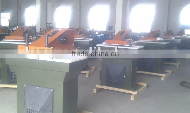 Leather cutting machine/Cutting press