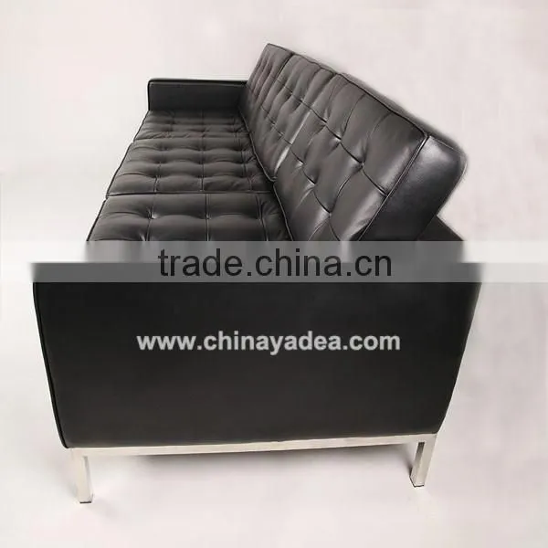 Leather Florence Knoll living room sofa