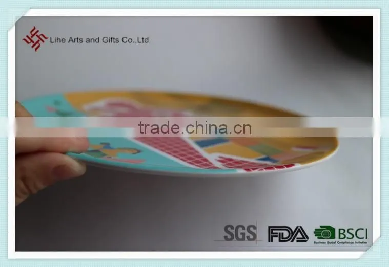 Melamine kitchenware with decal