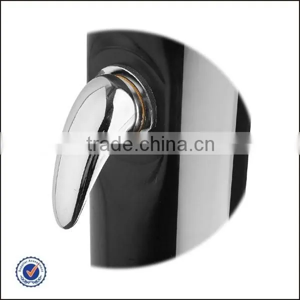 Curved Garden Solar Shower With Deluxe Shower Head
