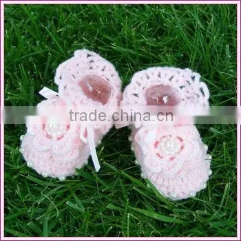 Hand crochet cute baby shoes