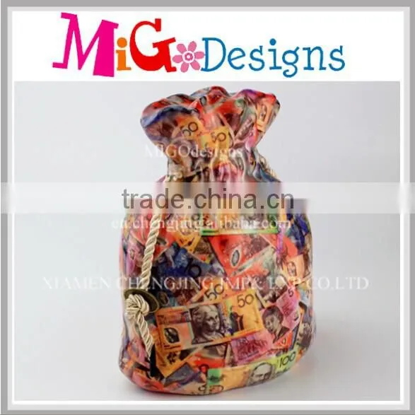 2014 best selling customized designs small metal money box