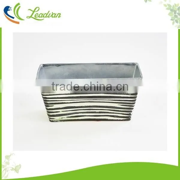 Metal balck white flower desk square decorative pot
