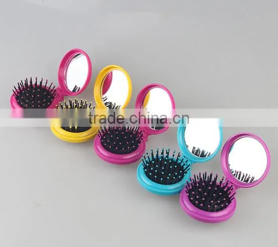 Plastic Combs in different colours