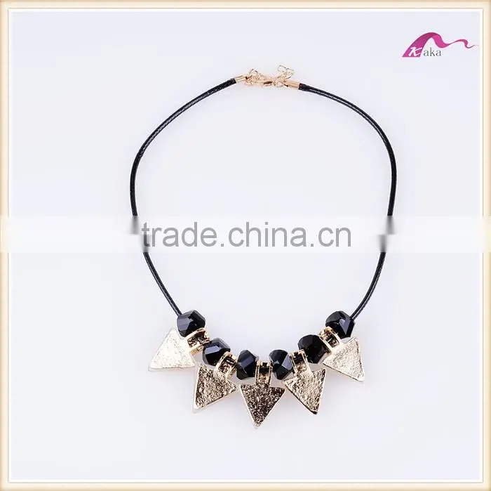 Hot Sale Fashion Jewelry Gold Plated Choker Necklace With Big Crystal