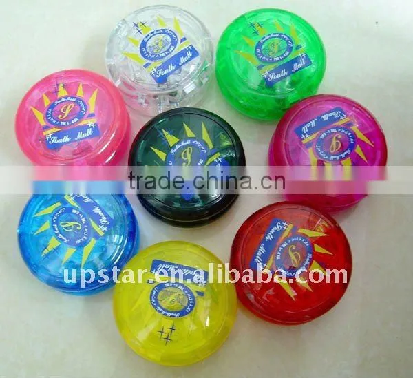 Yoyos with logo face