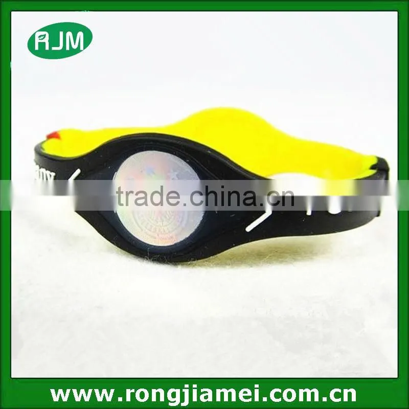 2014 silicone world cup wristband with hologram