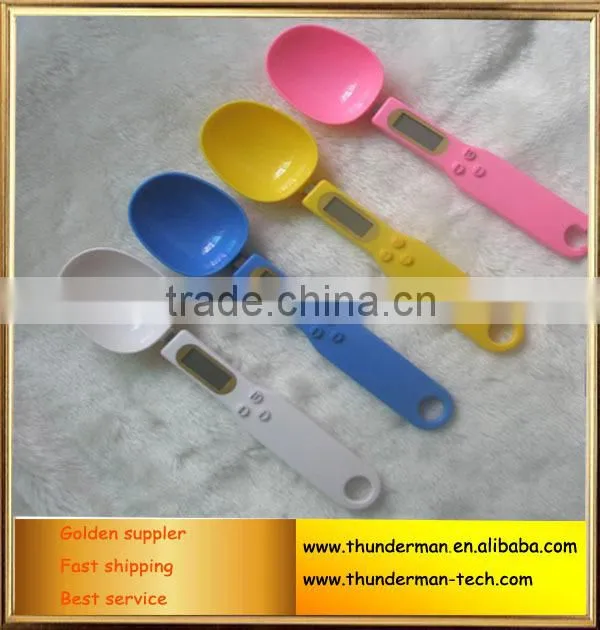 Plastic digital measuring spoon scale