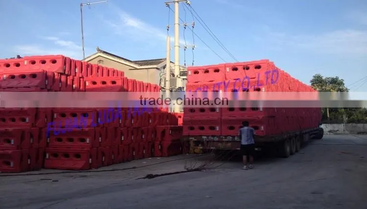 Traffic plastic barrier for work zone
