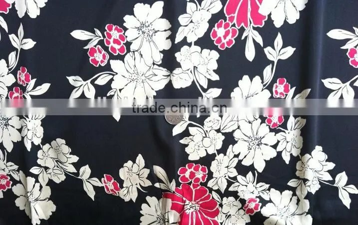 Cheap and high quality 100% polyester fashionable shiny satin fabric stretch satin twill fabric for dress