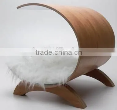 Modern Dog Bed with Bend Plywood Feet and Elegant Sheepskin Mat