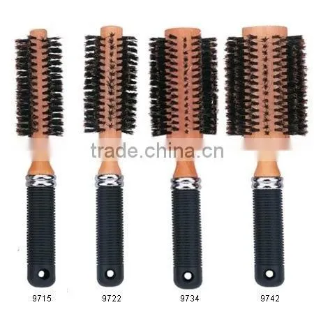 wooden curling round hair brush
