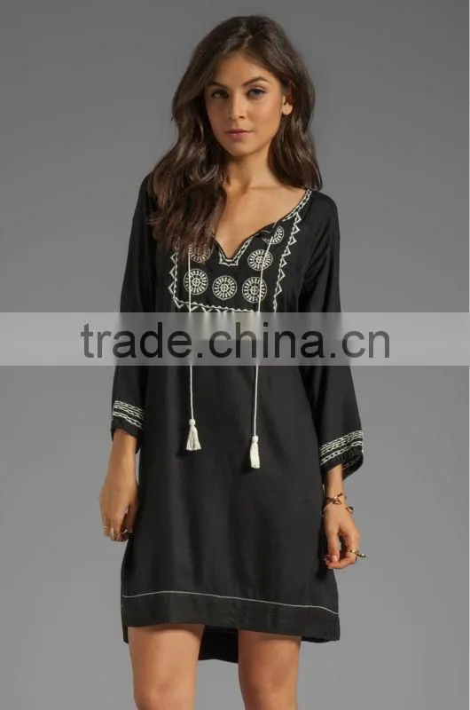 Hot selling embroidered woman casual tunic dress