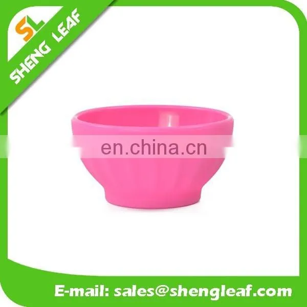 beautiful color Silicone food storage bowls