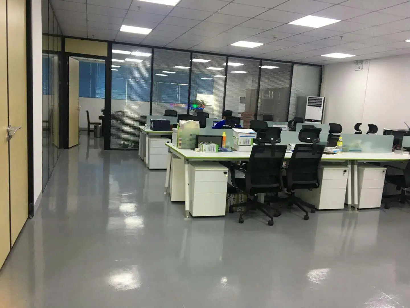 Zhengzhou Zhonghang Software Development Co., Ltd company overview - view 3