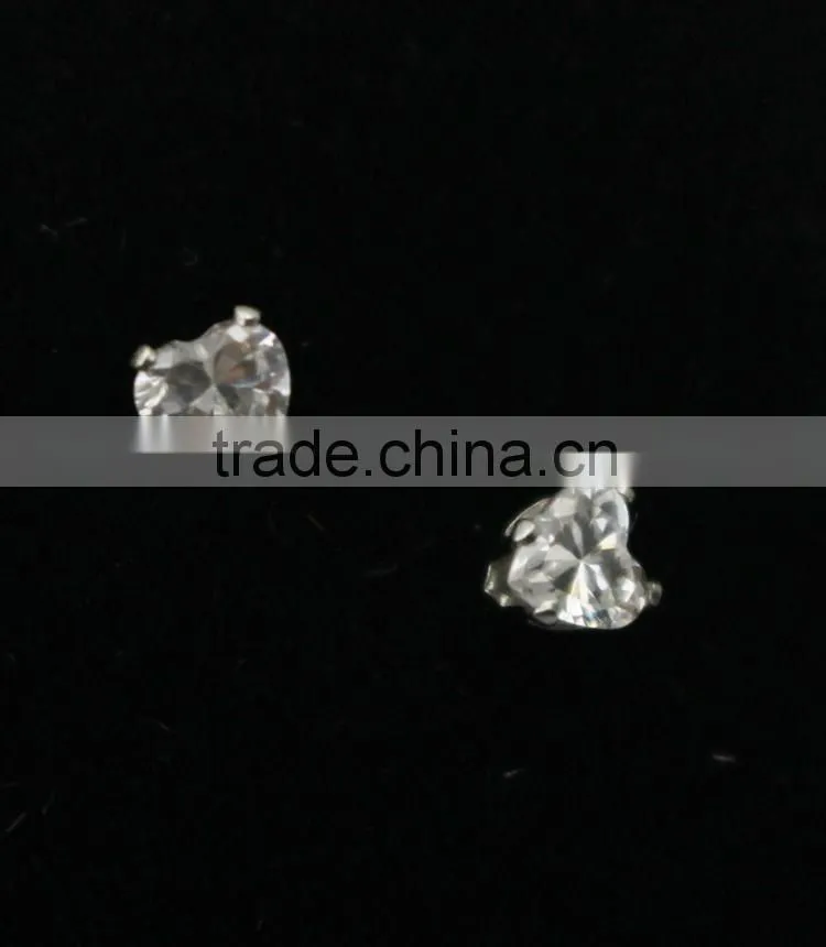 Trendy steel earring studs with clear crystal office lady stud earring with heart crystal