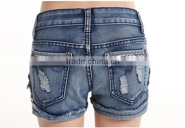 Summer Casual Style Women Loose Hole Skull Ripped All-Match Jean Shorts Women denim jeans