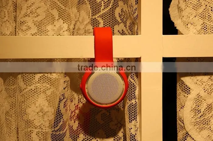New Fashion Water Resistant Round Design Bluetooth Speaker Wireless Stereo Audio Amplifer with 350mAh Battery Capacity
