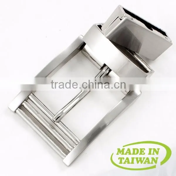Metal reversible belt buckle