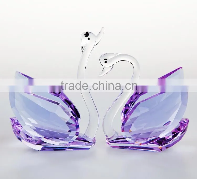 Shining Special Souvenir Crystal Swan Centerpieces