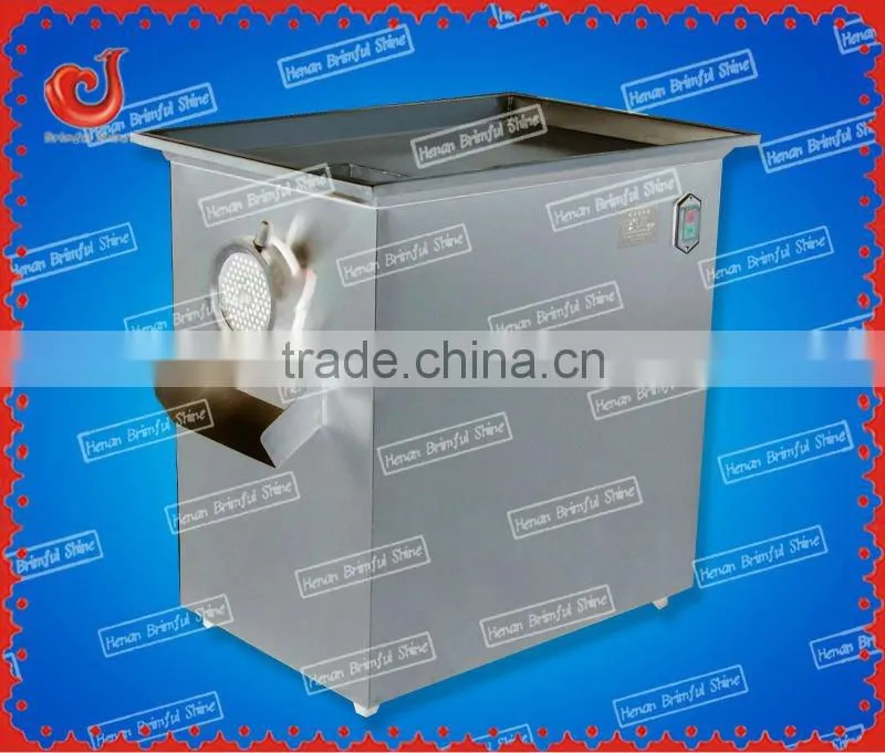 Automatic industrial meat mincer machine