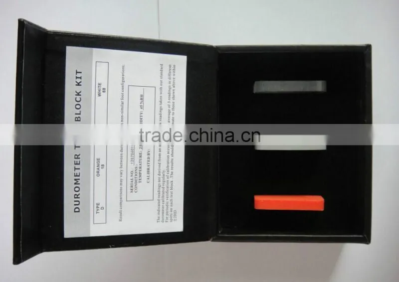Shore D hardness testing block