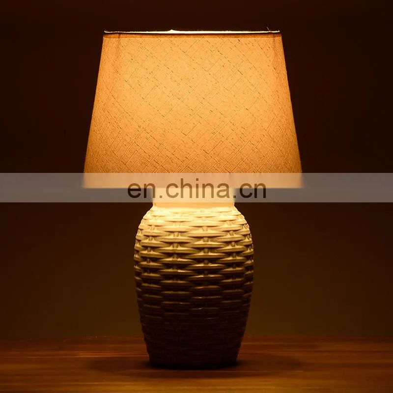 new European design of rattan pattern ceramic table lamp for indoor room