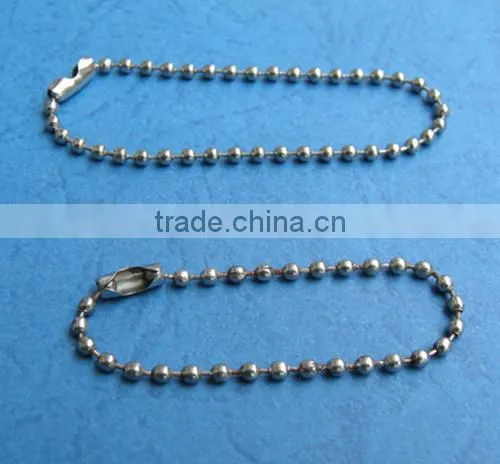Delicate metal accessory chain hang tag