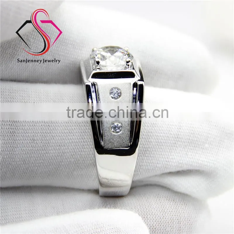 Round Brilliant Cut Moissanite 2CT 8.0mm Center 14k 18k White Gold Diamond Wedding Band Men's Diamond Band