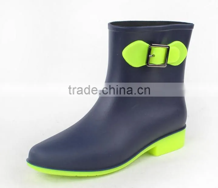 2015 new style garden rubber PVC cheap clear women raining boots