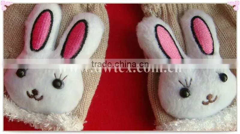 Animal mittens knitted for children