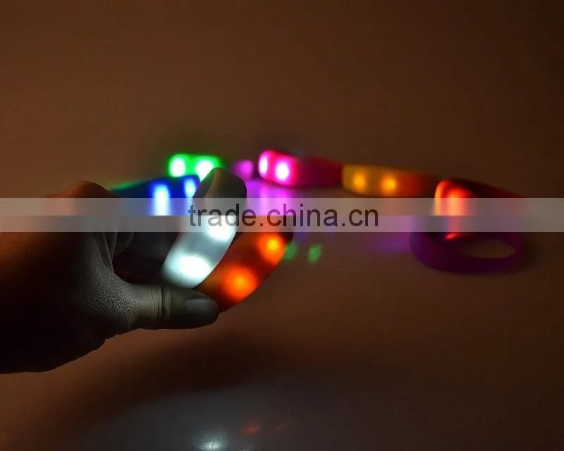 2016 new products motion activated led bracelet