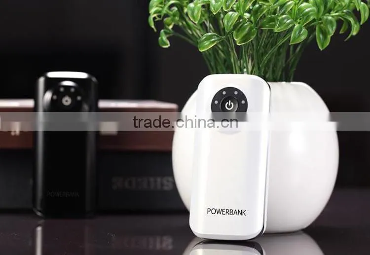 Manufacturer Most fashionable 15000mah Black Portable solar mobile phone charger for iphone 5