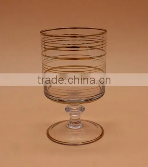 Golden Rim Drinking Wine Glass With Short Stem