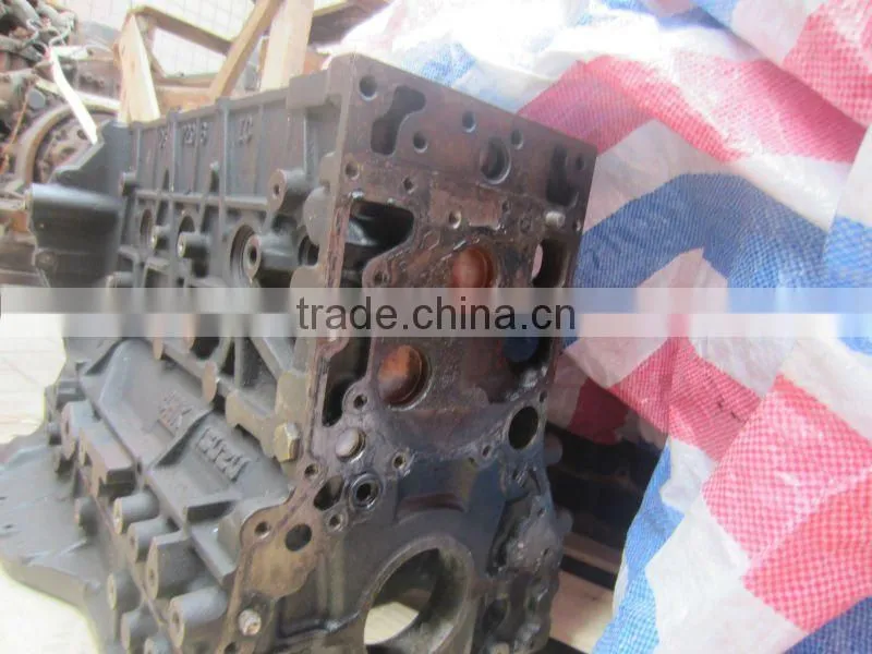4HK1 cylinder block 8-98005443-7 8980054437 8-98046721-0 8980467210 NPR75 ELF