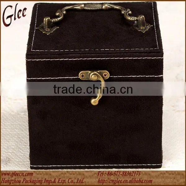 Vogue custom velvet cloth jewelry box/case