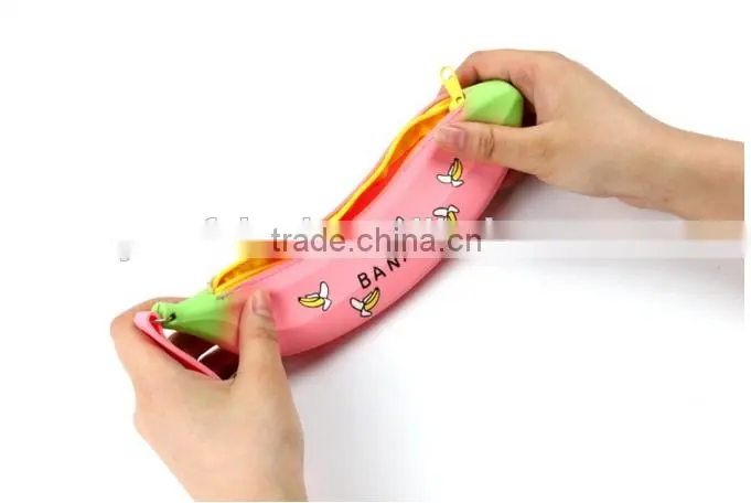 Wholesale durable Banana Shape Silicone Pencil Bag School ,Silicone Office pencil case bag Zipper Silicone Pencil Bags