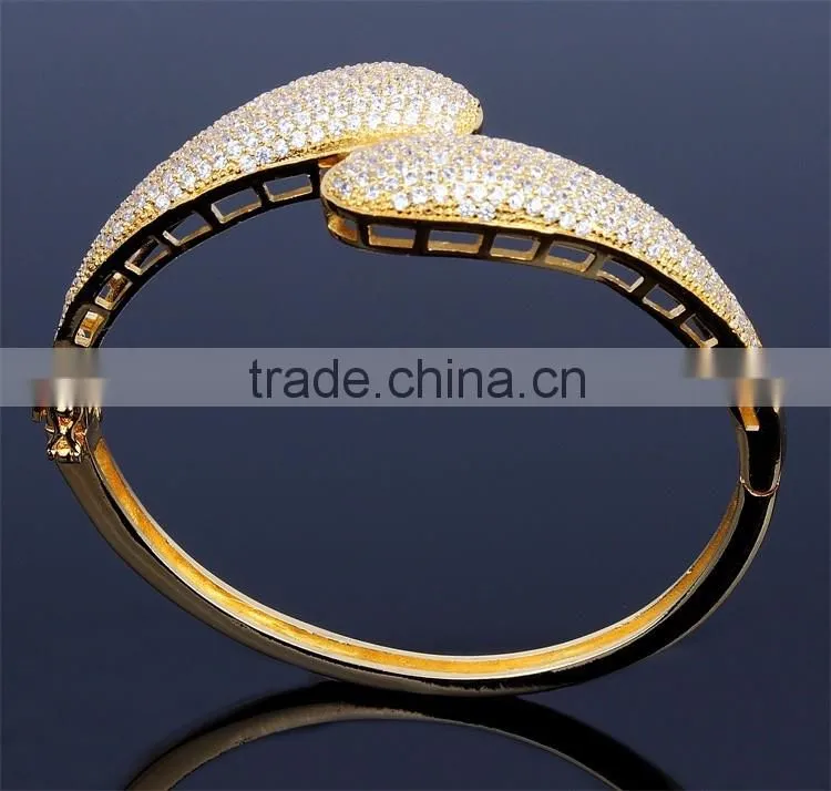 Bestseller Micro Pave Setting Wedding Clear Cubic Zircon Stones Women Bangle