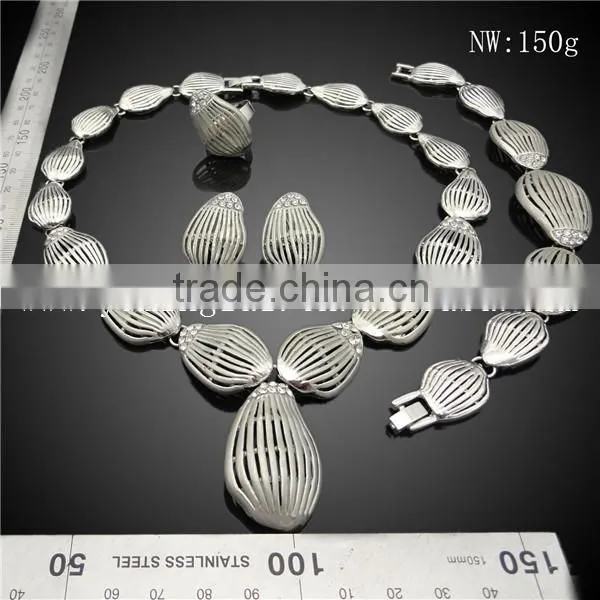 hand made khaleej dubai silver jewelry