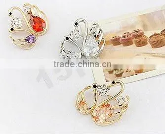 fashion elegant brooches