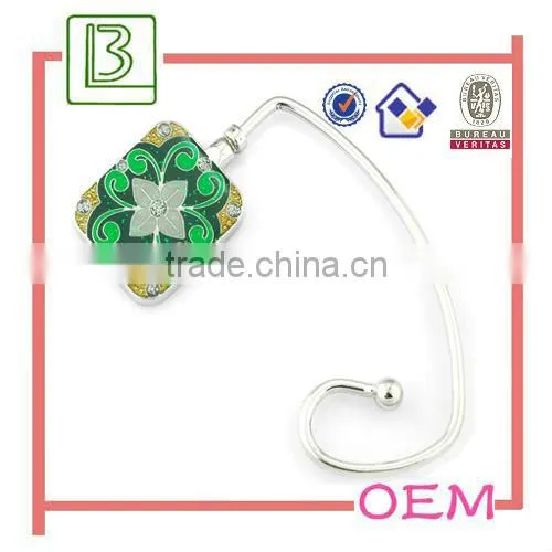 nobel bag hanger