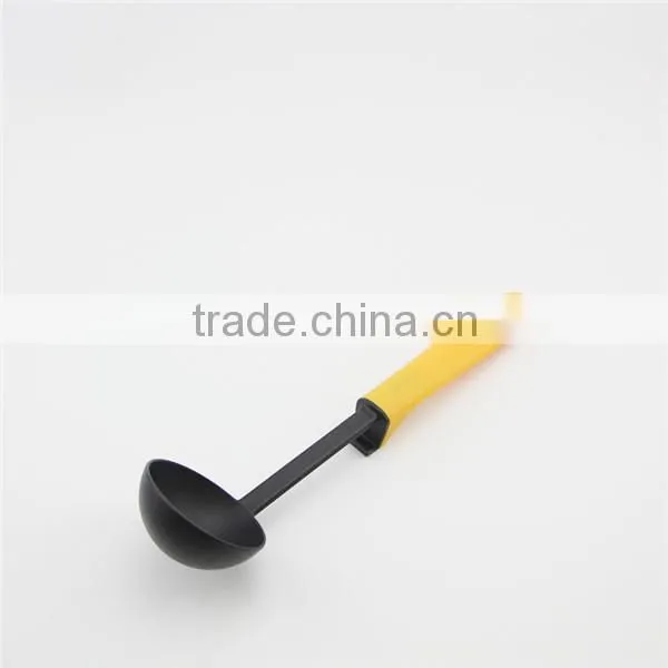 Fashionable nylon bonny kitchen utensils