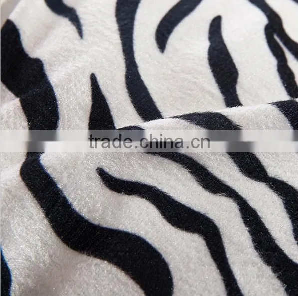 2015 Fashion design patchwork embroidered digital printed king size comforter bedding sets cheap bed sheet /bed cover set