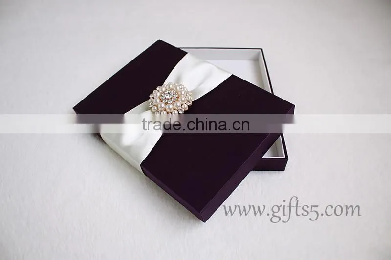 Custom Handmade Elegant wedding gift boxes for invitaions