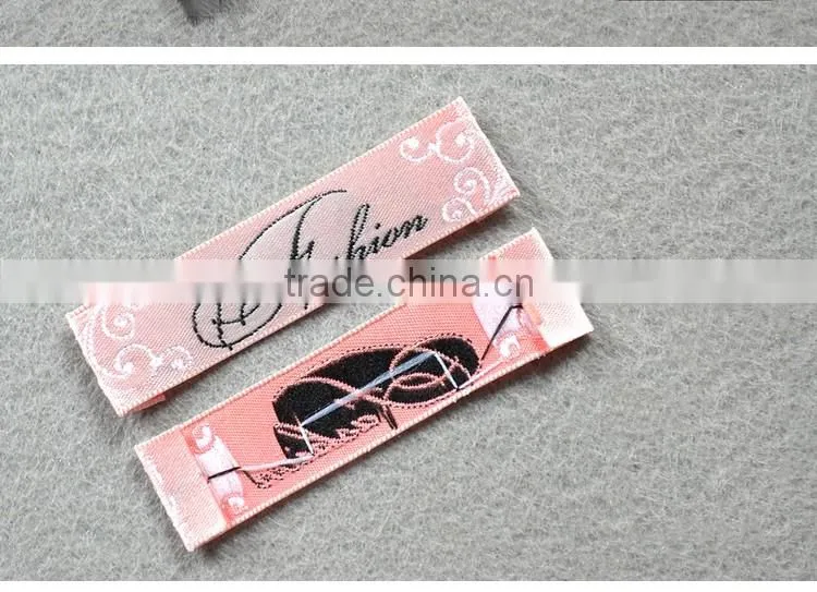 2016Factory wholesale high quality quality woven labels for garment