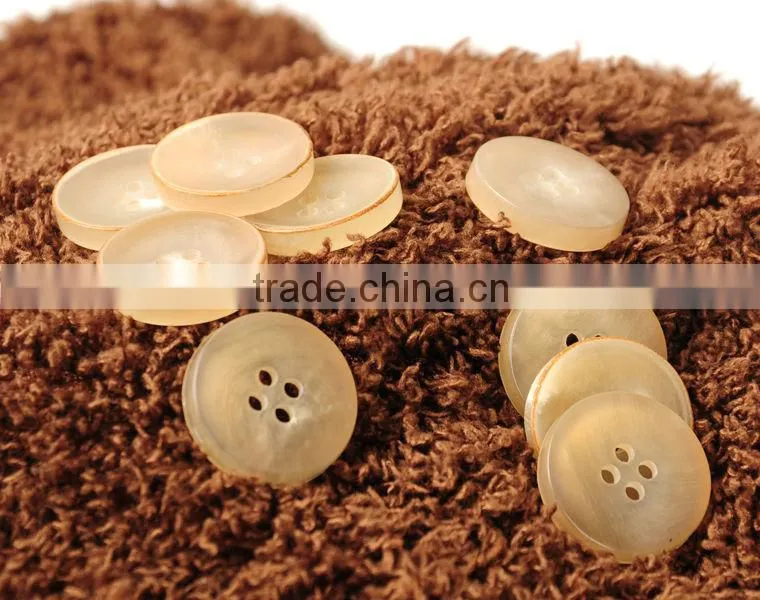 100% Natural Yellow Horn Buttons