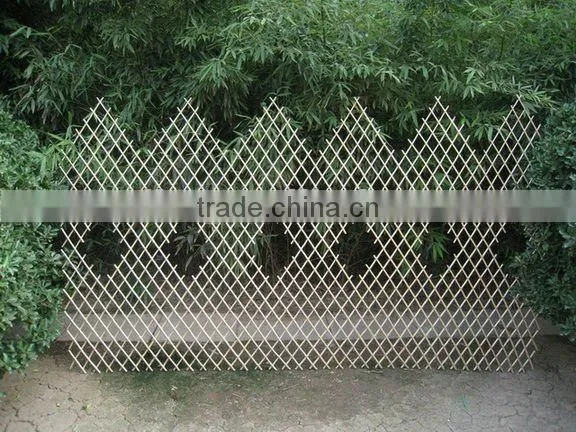 Natural Folding Garden planter trellis