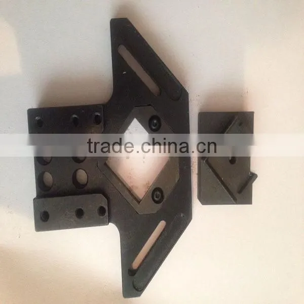 Portable aluminum composite panel punching machine